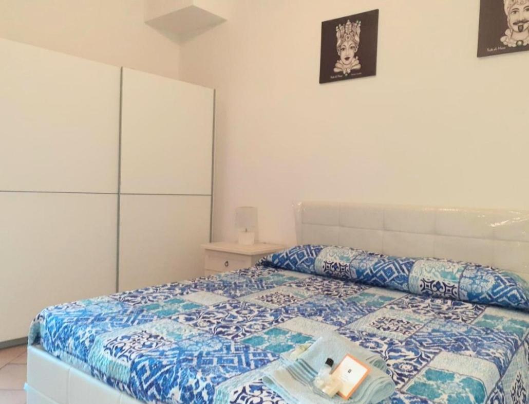 Tao Charming Apartment Таормина Стая снимка